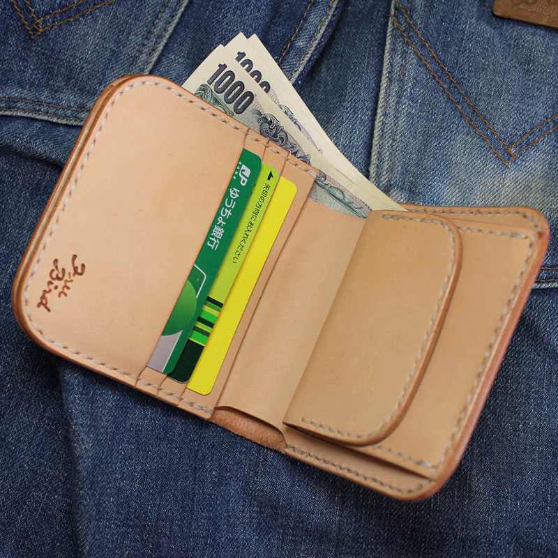 やさしい丸みの二つ折り財布 FREE BIRD 財布＆バッグ